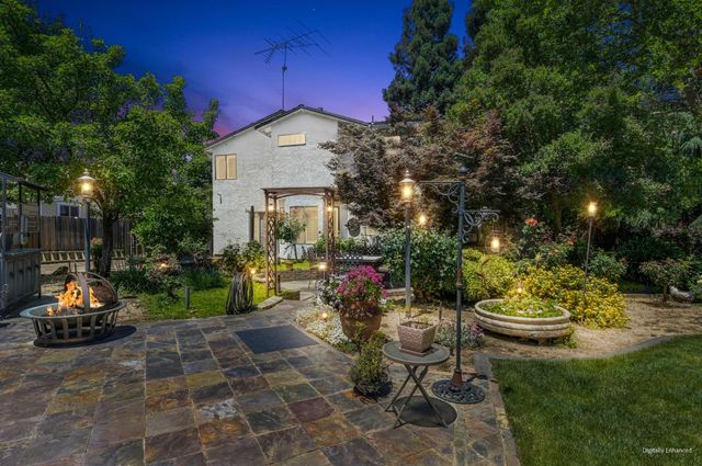 8530 Oak Harbour Ct, Fair Oaks, CA 95628