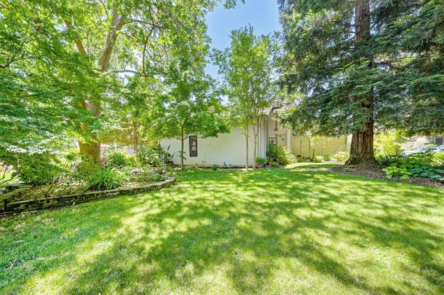 8530 Oak Harbour Ct, Fair Oaks, CA 95628