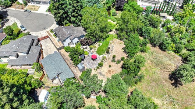 8530 Oak Harbour Ct, Fair Oaks, CA 95628