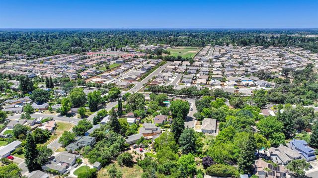 8530 Oak Harbour Ct, Fair Oaks, CA 95628