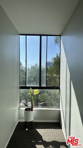 922 N Hudson Avenue 3, Los Angeles, CA 90038
