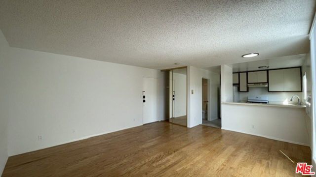 922 N Hudson Avenue 3, Los Angeles, CA 90038