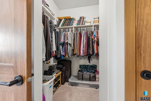 8167 E Tencate Pl Place, Sioux Falls, SD 57110