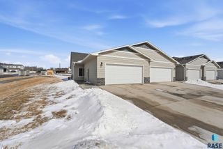 8167 E Tencate Pl Place, Sioux Falls, SD 57110