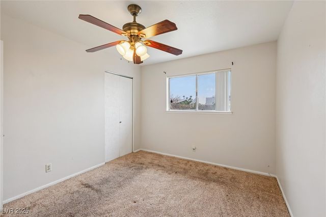 6912 Singing Dunes Lane, Las Vegas, NV 89145