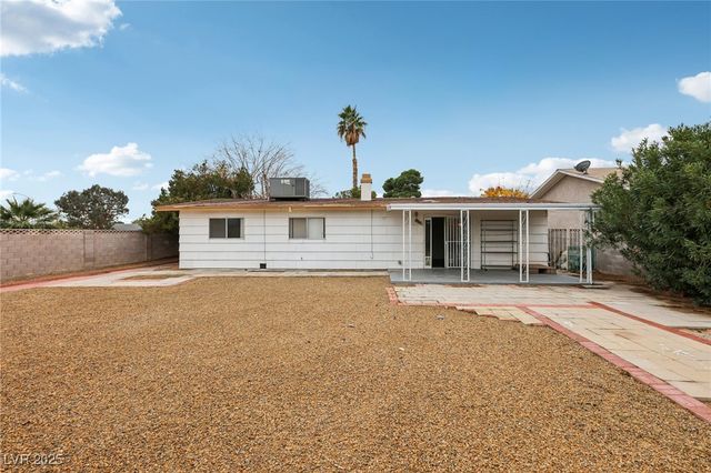 6912 Singing Dunes Lane, Las Vegas, NV 89145