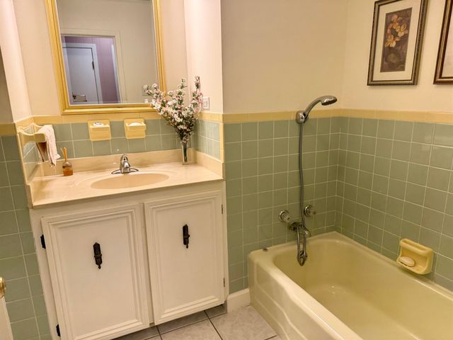 816 Funderburk Avenue, Houma, LA 70364