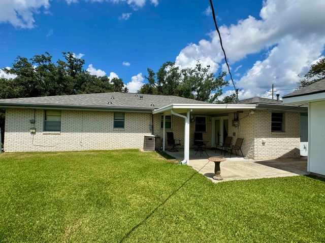 816 Funderburk Avenue, Houma, LA 70364
