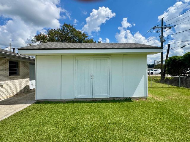 816 Funderburk Avenue, Houma, LA 70364