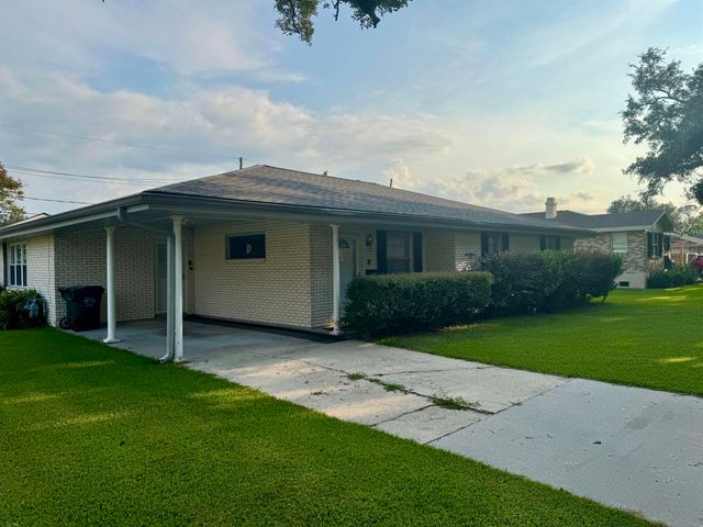 816 Funderburk Avenue, Houma, LA 70364