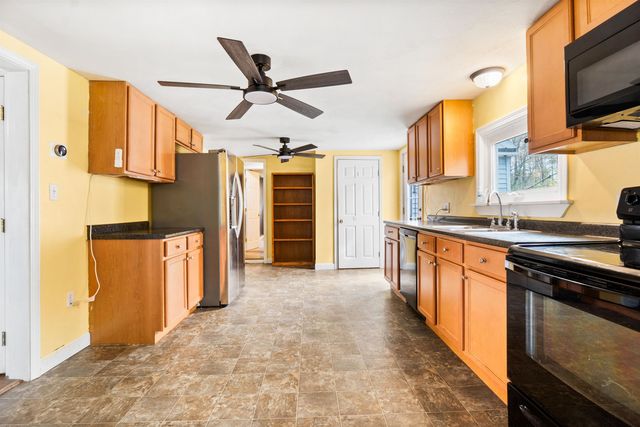 46 Water Street, Boscawen, NH 03303