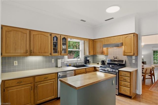 1217 Stadler Ridge Road, Winston-salem, NC 27106