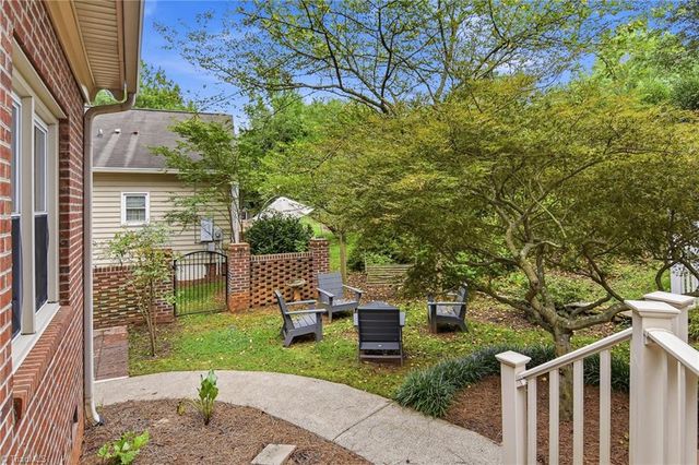 1217 Stadler Ridge Road, Winston-salem, NC 27106