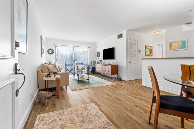 140 Cypress Club Drive 422, Pompano Beach, FL 33060