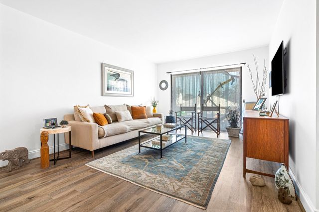 140 Cypress Club Drive 422, Pompano Beach, FL 33060