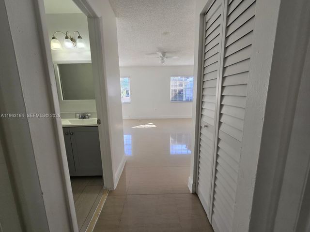 17240 NW 52nd Ave, Miami Gardens, FL 33055