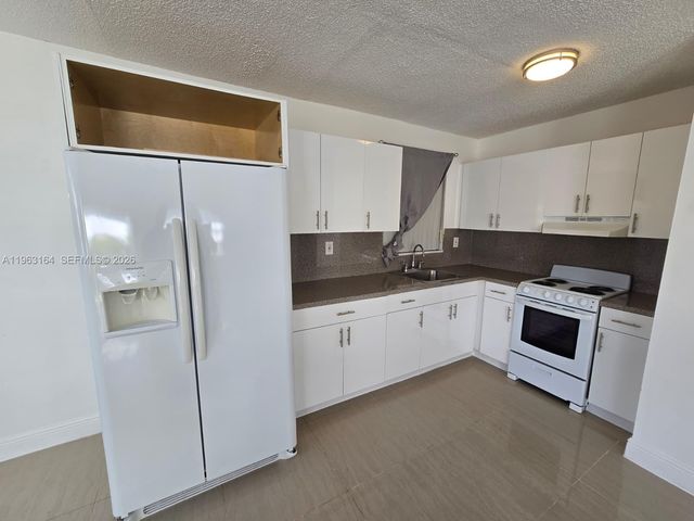 17240 NW 52nd Ave, Miami Gardens, FL 33055