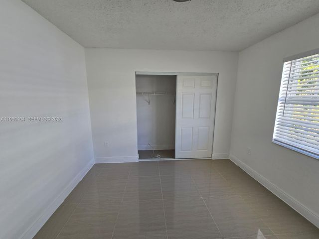 17240 NW 52nd Ave, Miami Gardens, FL 33055