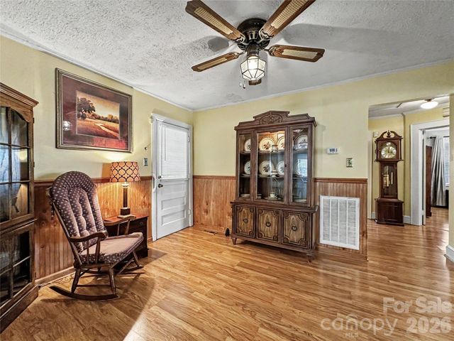 832 Baker Street, Statesville, NC 28677