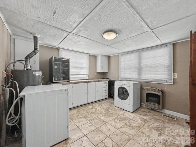 832 Baker Street, Statesville, NC 28677