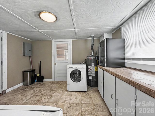 832 Baker Street, Statesville, NC 28677