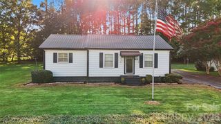 832 Baker Street, Statesville, NC 28677