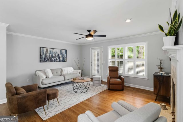 902 Defoors Landing NW, Atlanta, GA 30318