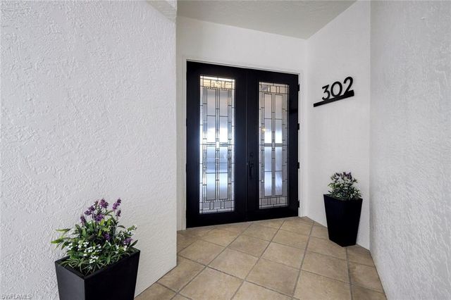 4811 Island Pond CT 302, Bonita Springs, FL 34134