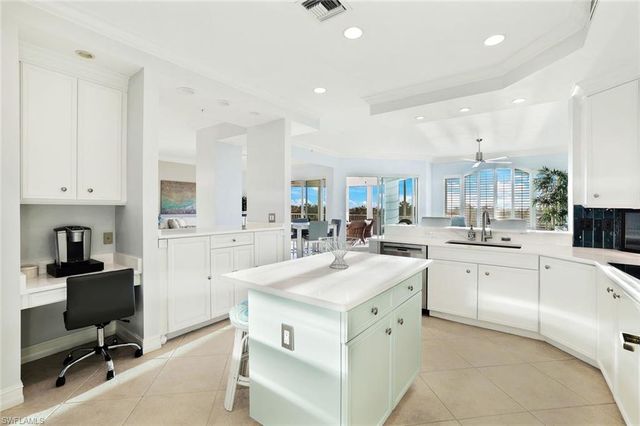 4811 Island Pond CT # 302, Bonita Springs, FL 34134