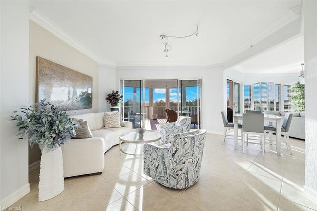 4811 Island Pond CT # 302, Bonita Springs, FL 34134