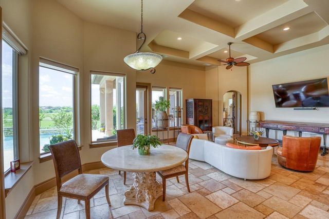 143 Westgate Loop, Horseshoe Bay, TX 78657