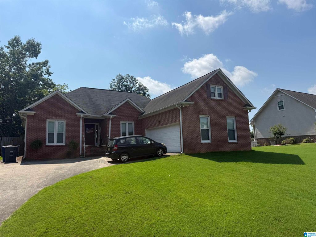 621 OAK DRIVE, Trussville, AL 35173