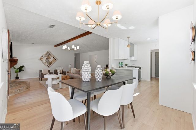 110 Huntington Court, Fayetteville, GA 30214