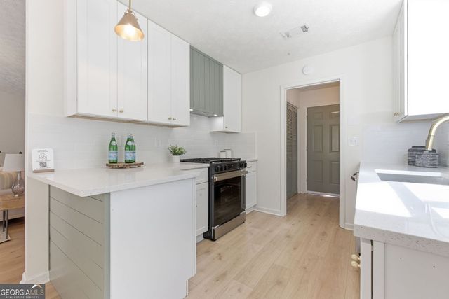 110 Huntington Court, Fayetteville, GA 30214