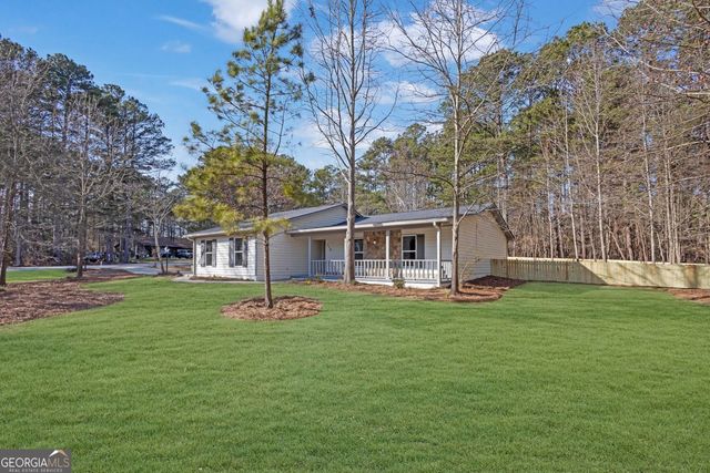 110 Huntington Court, Fayetteville, GA 30214