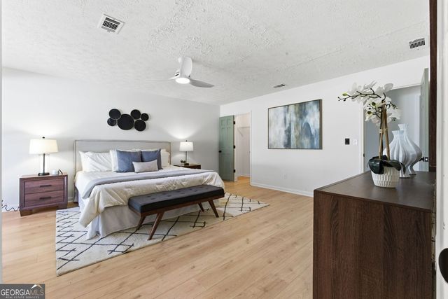 110 Huntington Court, Fayetteville, GA 30214