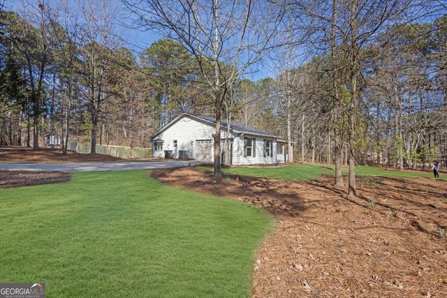 110 Huntington Court, Fayetteville, GA 30214