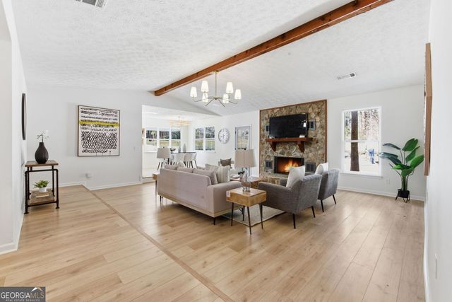 110 Huntington Court, Fayetteville, GA 30214