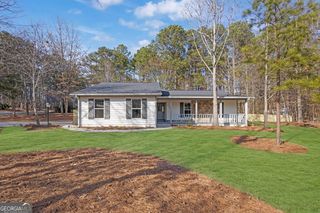 110 Huntington Court, Fayetteville, GA 30214