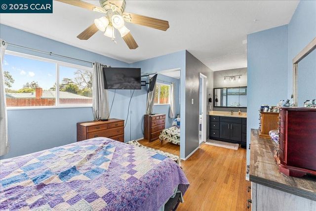 885 Tara Hills Dr, Pinole, CA 94564