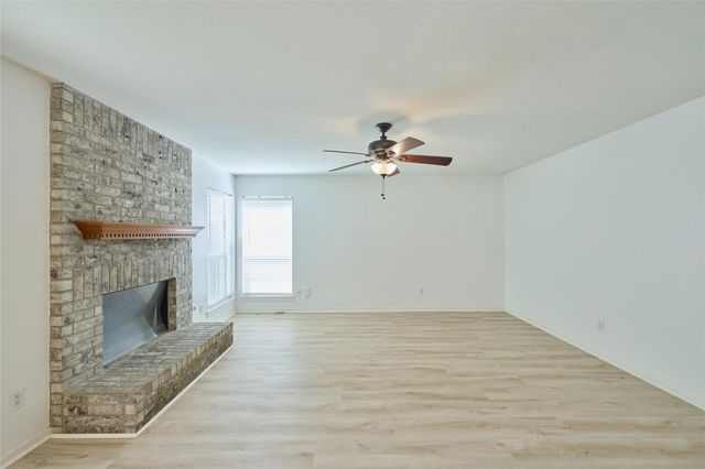 188 N Golden Arrow Circle N, The Woodlands, TX 77381