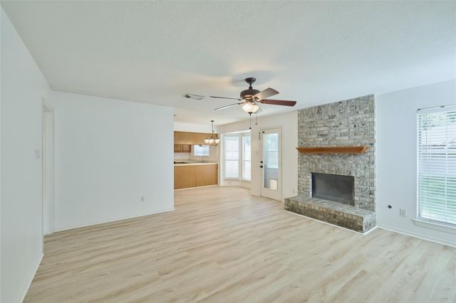 188 N Golden Arrow Circle N, The Woodlands, TX 77381