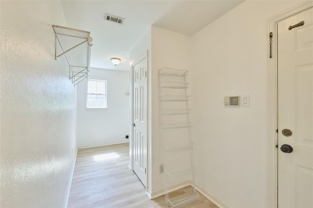 188 N Golden Arrow Circle N, The Woodlands, TX 77381