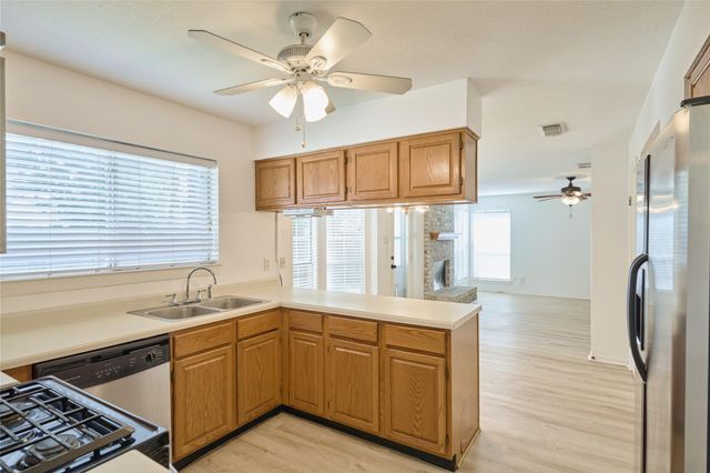 188 N Golden Arrow Circle N, The Woodlands, TX 77381