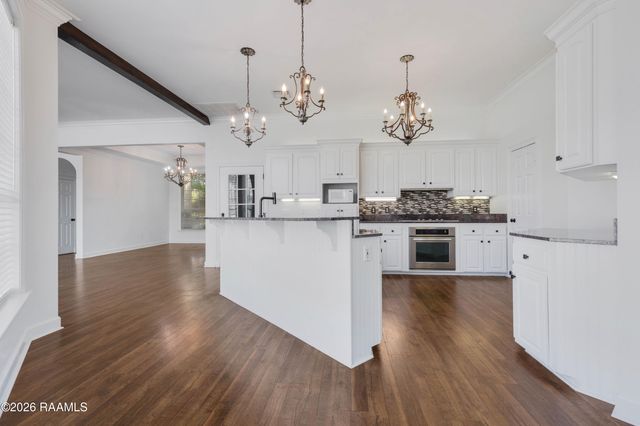 715 Mallard Cove, New Iberia, LA 70560