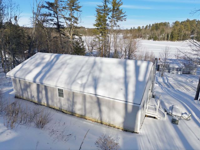 61 Crescent Drive, Barnstead, NH 03225