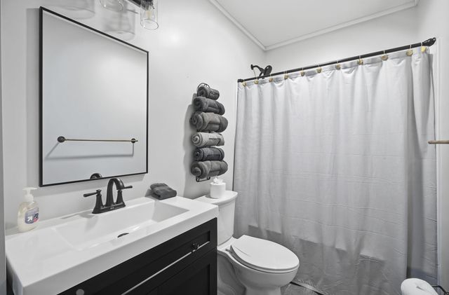 61 Crescent Drive, Barnstead, NH 03225