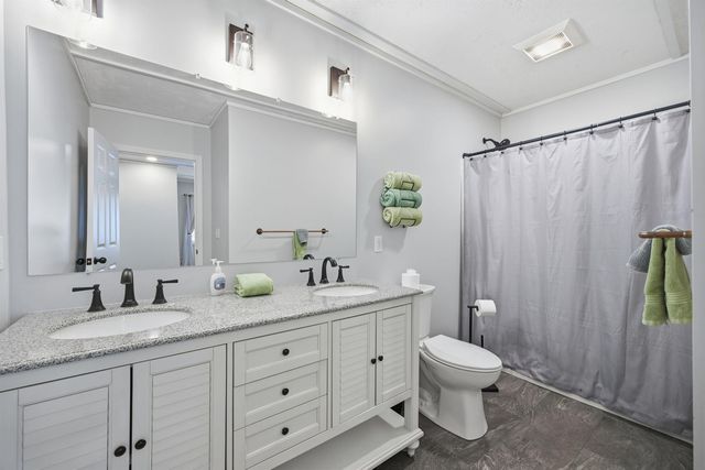 61 Crescent Drive, Barnstead, NH 03225