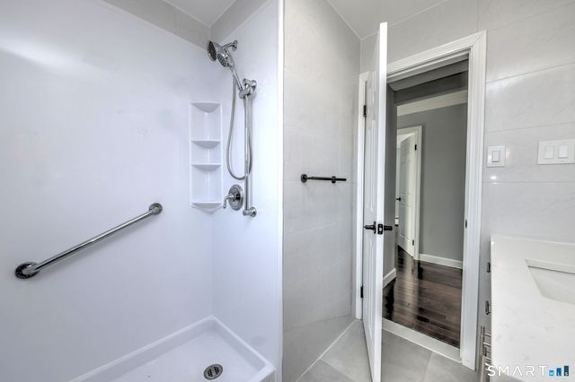 206 Bridgeview Place, Stratford, CT 06614