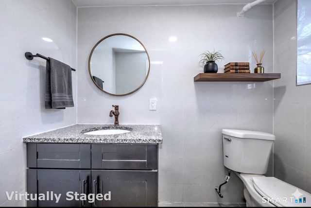 206 Bridgeview Place, Stratford, CT 06614